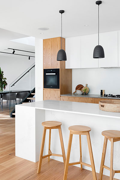 Gambar 1 tentang kami